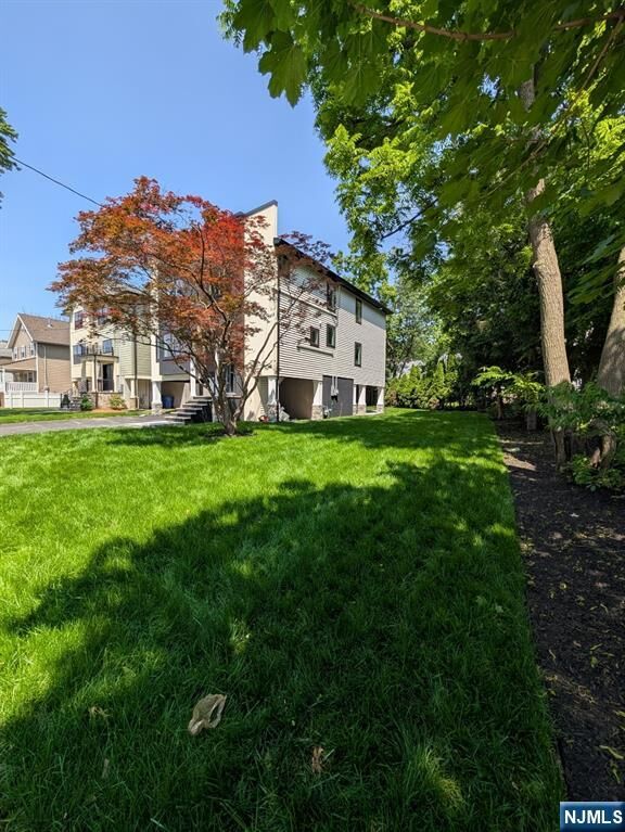 Property Photo:  429 Riverside Avenue  NJ 07070 