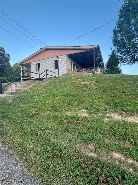 Property Photo: 14946 State Route 691 OH 45764