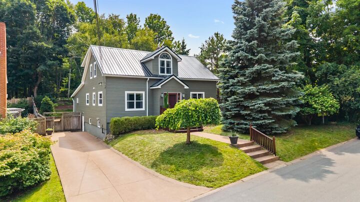 93 Elm Street  New Glasgow NS B2H 1Y3 photo