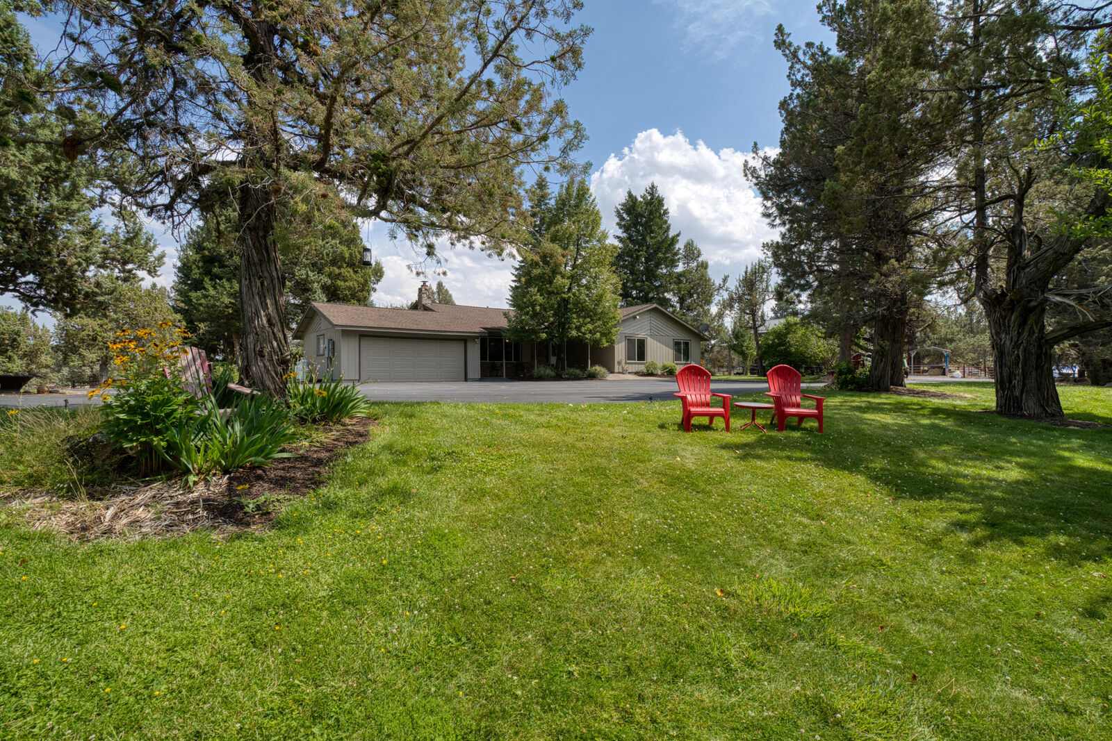 Property Photo:  62245 Cody Road  OR 97701 