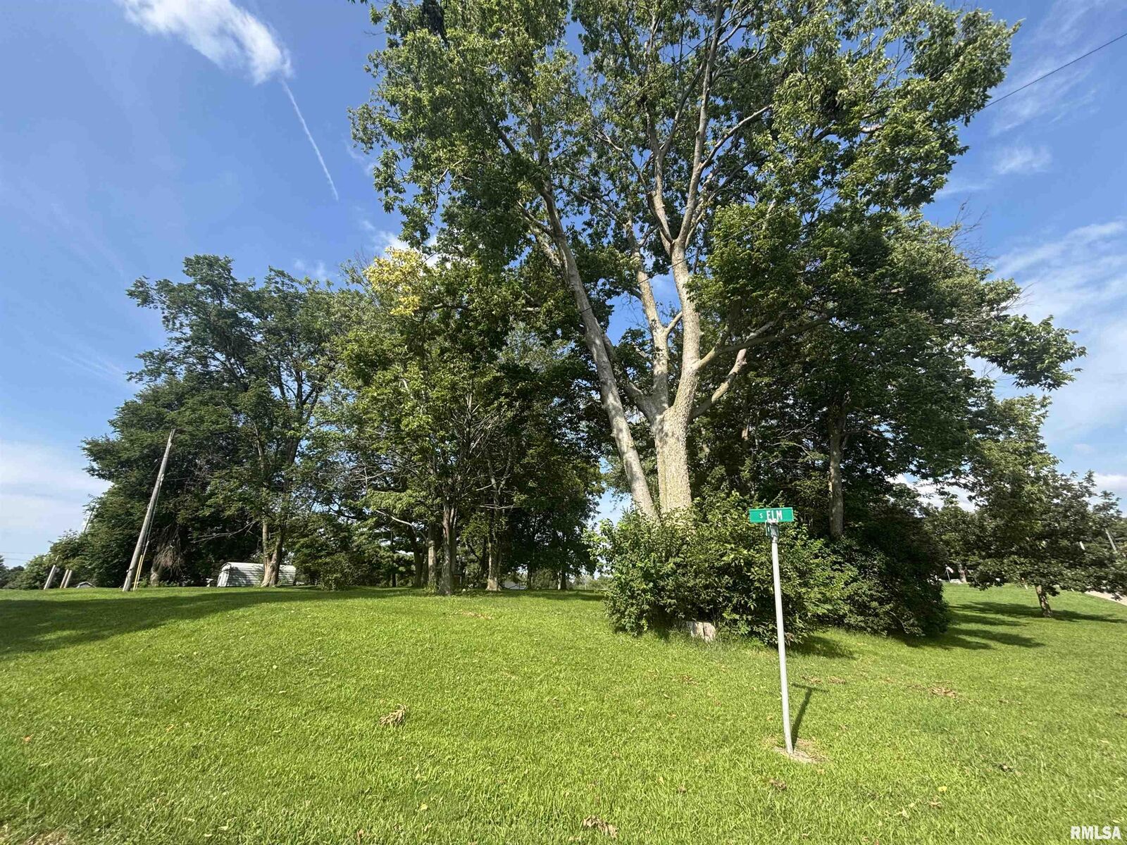 Property Photo:  509 S Elm Street  IL 61529