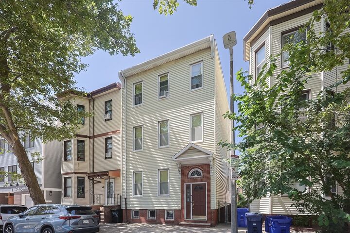 Property Photo:  344 Chelsea St  MA 02128 