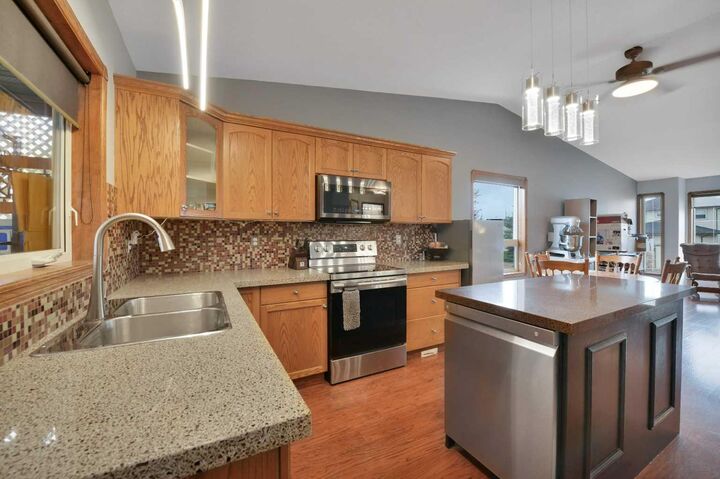 Property Photo:  52 Parkside Crescent  AB T4M 0E9 