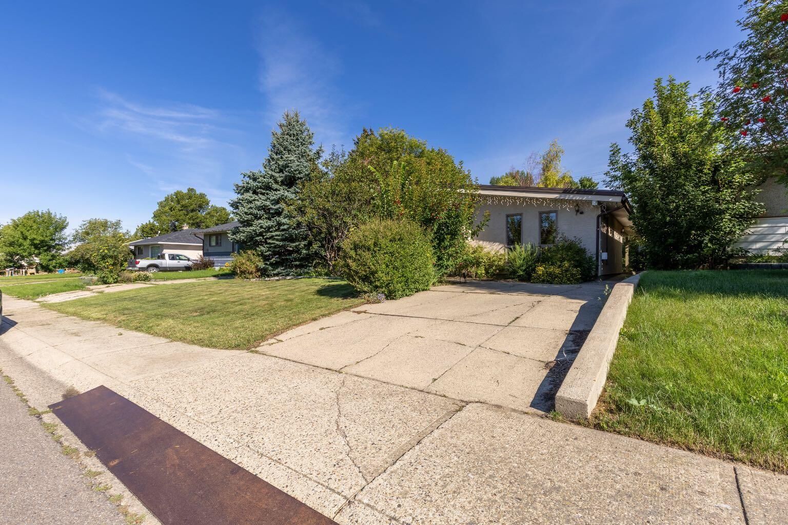 Photo de la propriété: 2201 6 Avenue N AB T1H 0V2