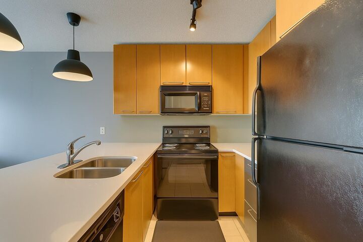 Property Photo:  35 Richard Court SW 450  AB T3E 7N9 