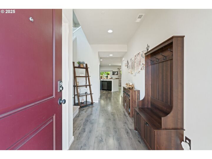 Property Photo: 1707 NE 37th Ave WA 98607