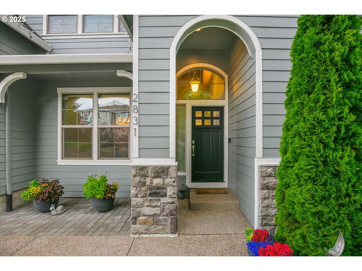Property Photo: 2831 Wing Tip Ave NW OR 97304
