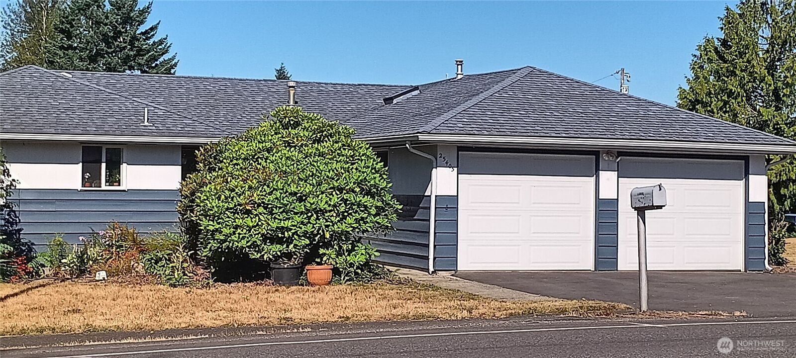 Property Photo: 25405 116th Avenue SE WA 98030