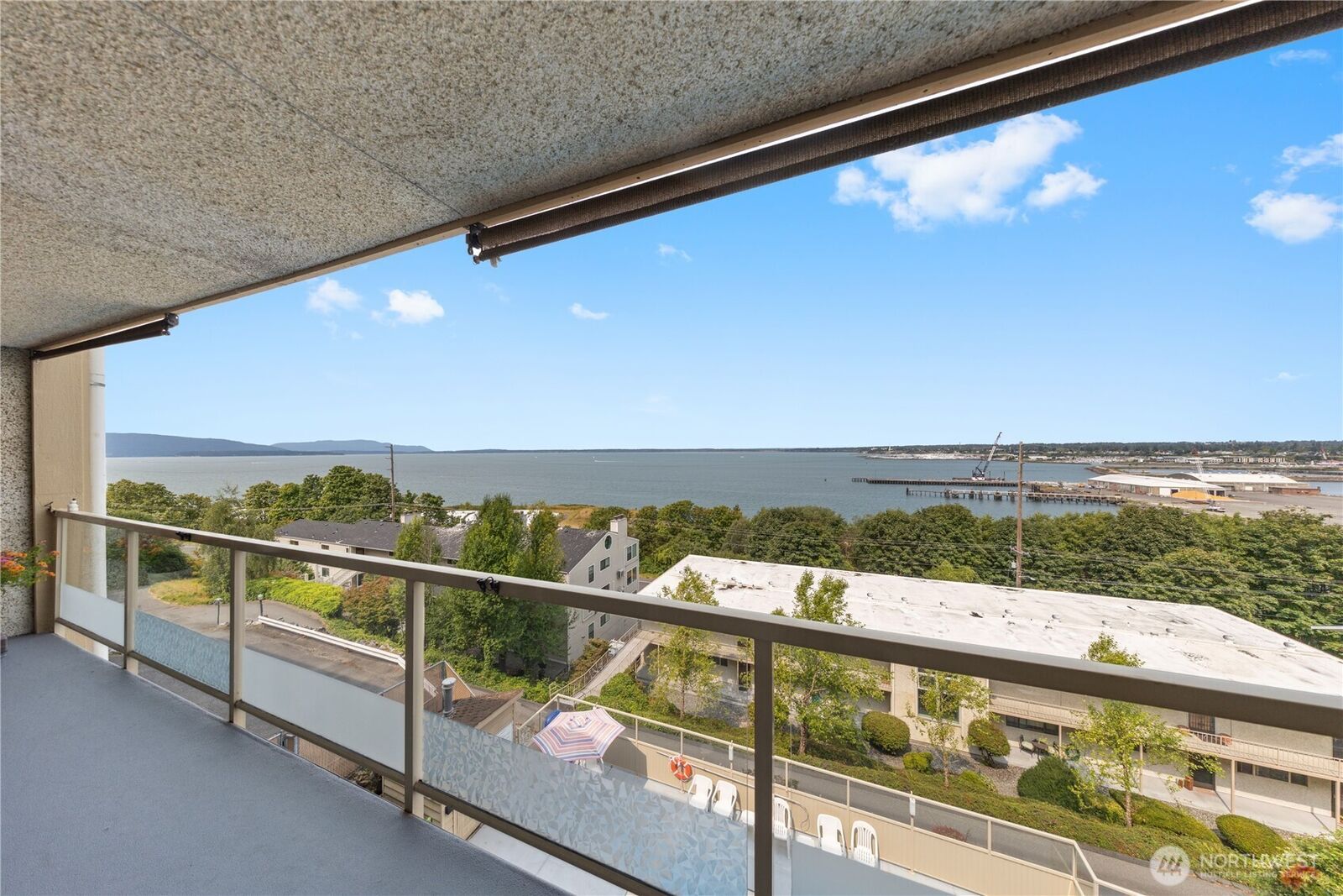 Property Photo:  415 N State Street  WA 98225 