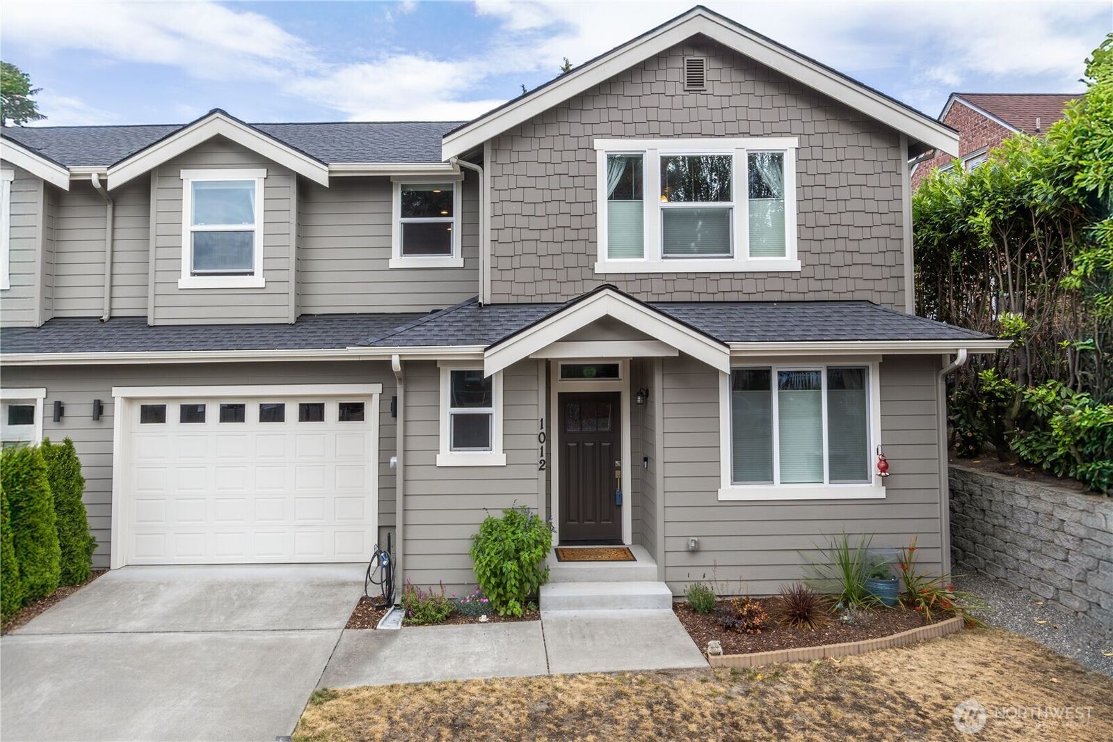 Property Photo: 1012 High Avenue WA 98337