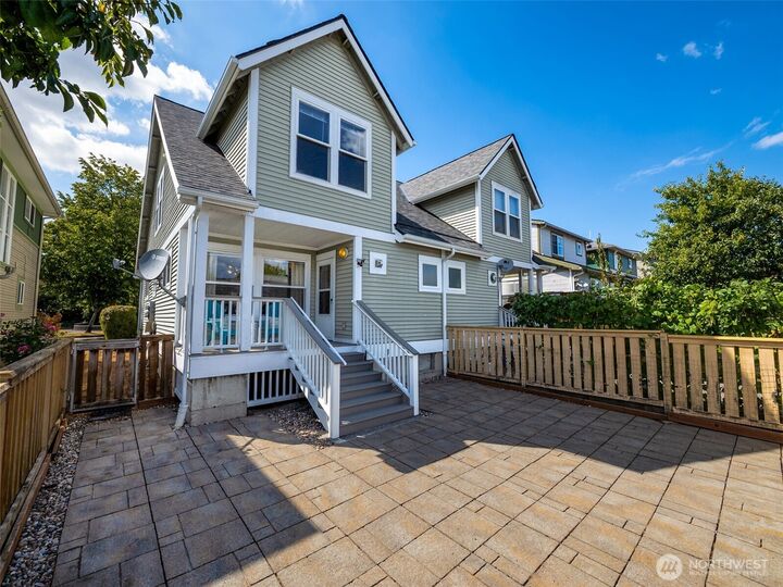 6736  29th Avenue S  Seattle WA 98108 photo