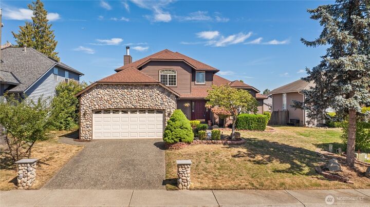 Property Photo: 32638 20th Ave SW WA 98023