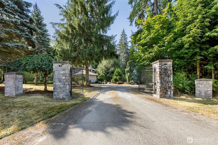 Property Photo:  12408  217th Street SE  WA 98296 