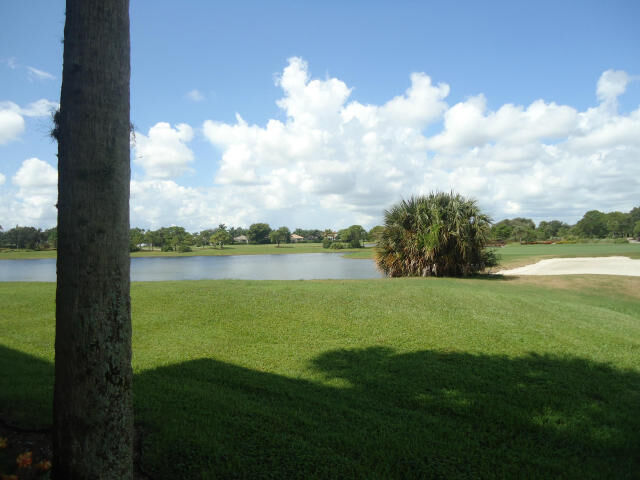 Property Photo: 2421 Village 102 Boulevard 102 FL 33409