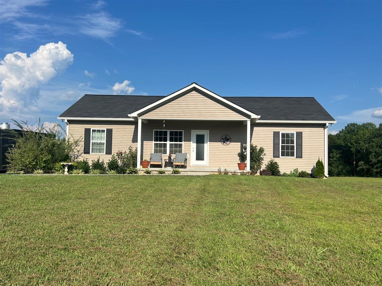 Property Photo:  1230 Pea Ridge Road  KY 42164 