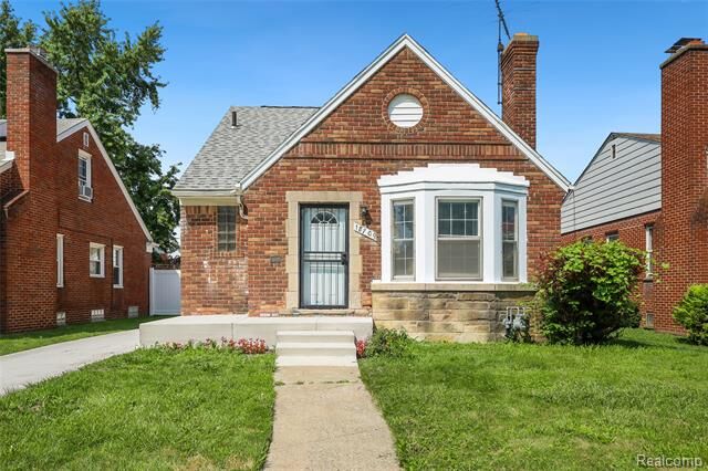 Property Photo: 18709 Saint Marys Street MI 48235
