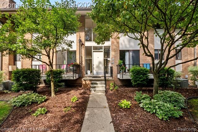 Property Photo: 500 Ford Street B5 MI 48170