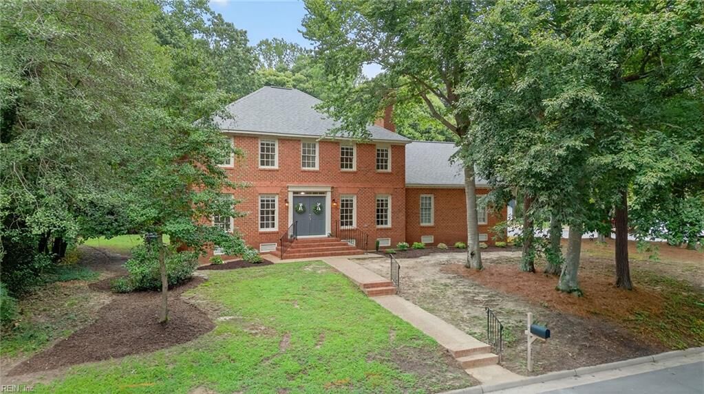 Property Photo: 206 Lewis Robert Ln VA 23185