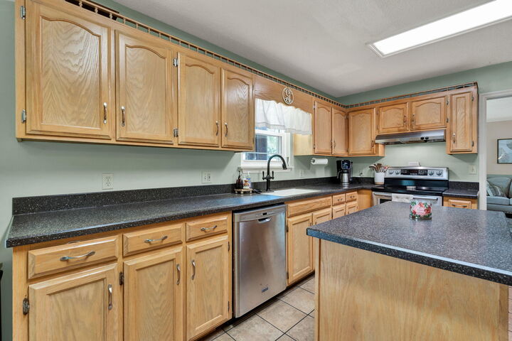 Property Photo:  446 Hickory Hills Drive NE  TN 37312 