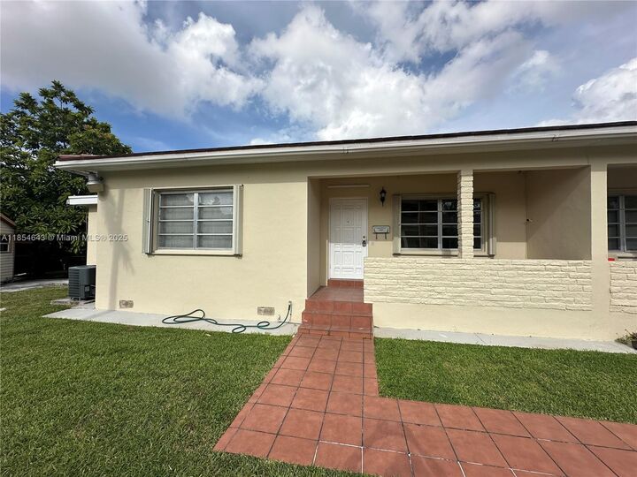 Property Photo:  3515 SW 5th St 3515  FL 33135 