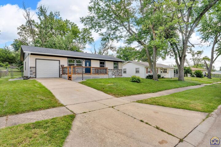 Property Photo:  3620 SE Pennsylvania Ave  KS 66605 