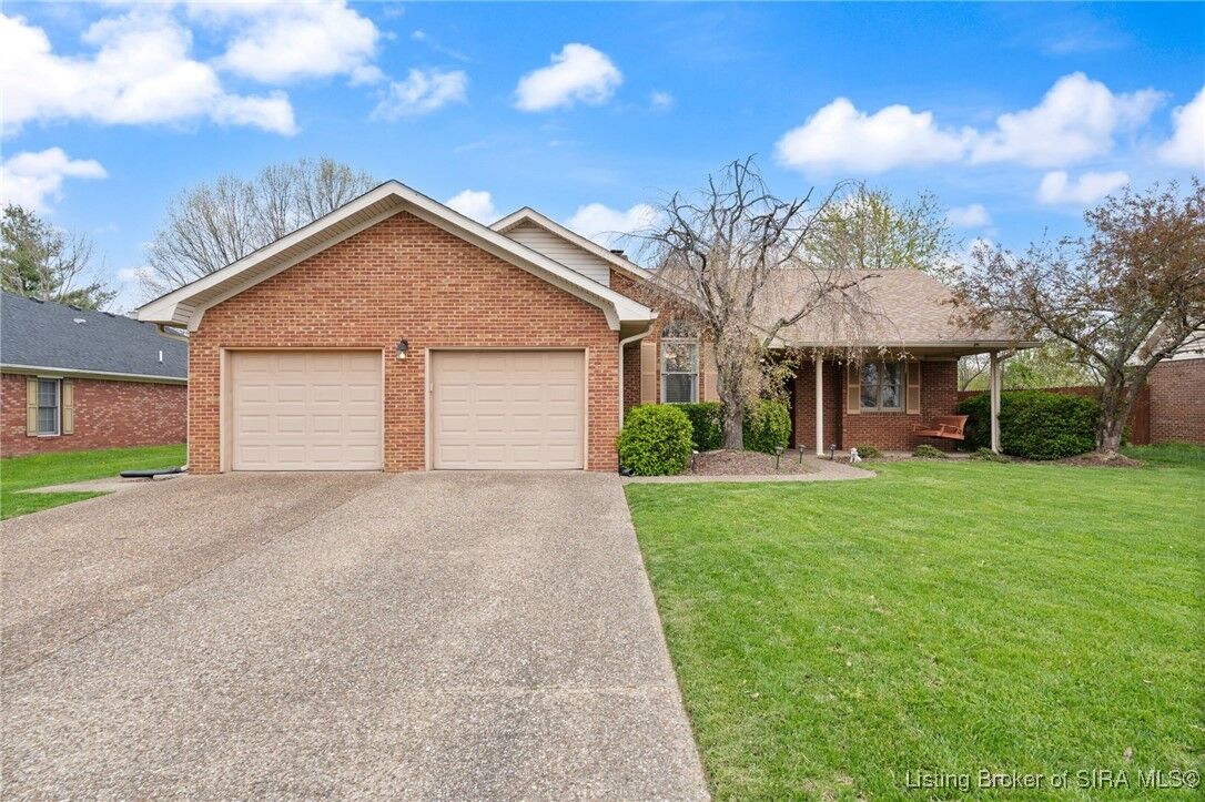 Property Photo:  4303 Jeffers Drive  IN 47150 