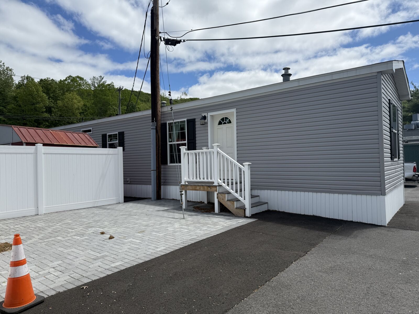 Property Photo: 1402 Waterbury Road 1 CT 06787