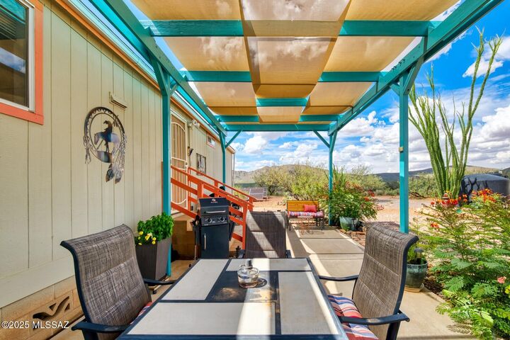 Property Photo: 3655 S Qmh Ranch Road AZ 85638