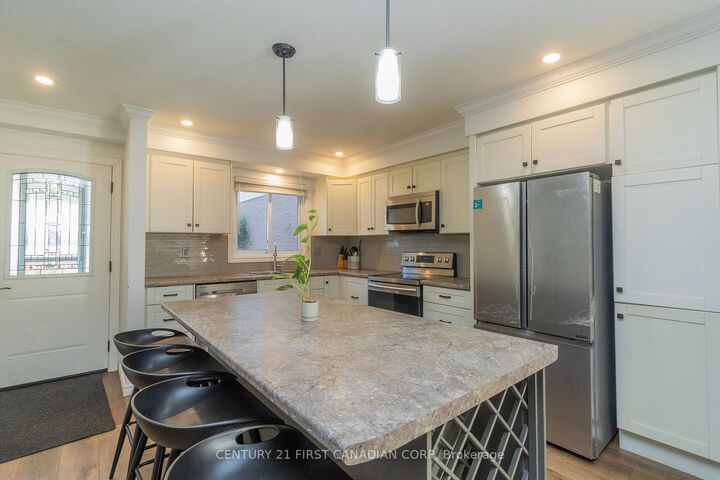 Property Photo:  230 Clarke Road 66  ON N5W 5P5 