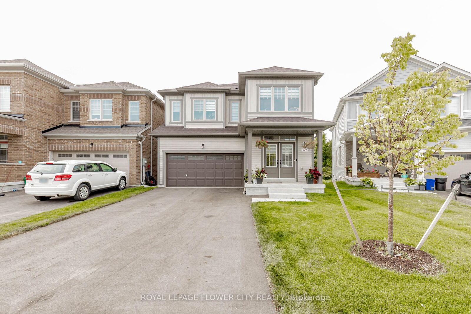 Property Photo:  226 Chippewa Avenue  ON L9V 3Y3 