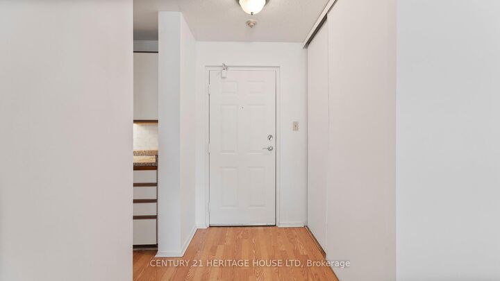 Property Photo:  421 Fairview Drive 101  ON N3R 7M3 