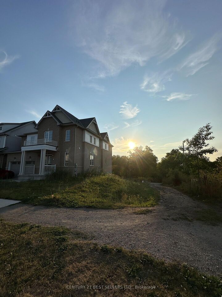 Photo de la propriété:  1 Fleming Crescent  ON N3W 0C4 