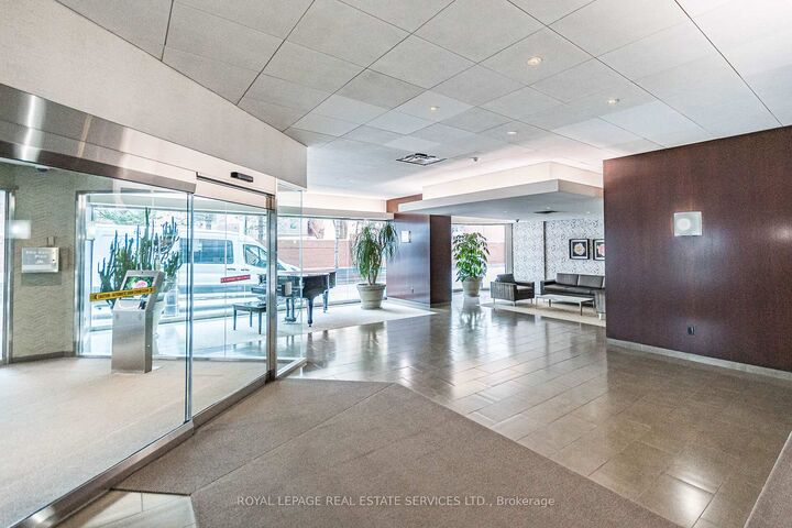 Photo de la propriété:  705 King Street W 1614  ON M5V 2W8 