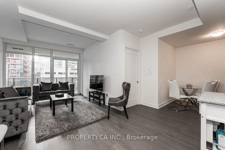 Property Photo: 330 Richmond Street W 1120 ON M5V 0M4
