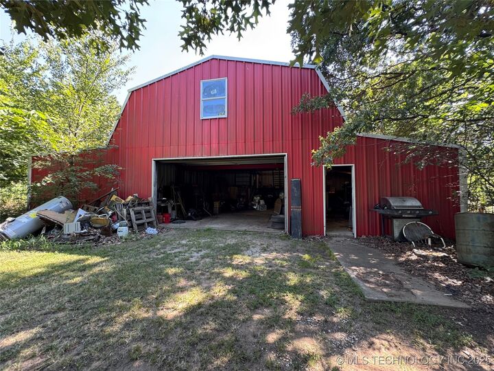 Property Photo: 858 S Highway 99 Road OK 74038