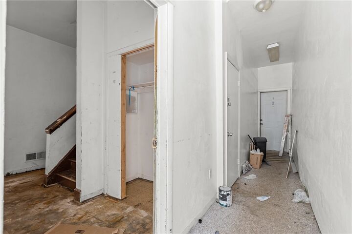 Property Photo:  2809 Wylie Avenue  PA 15219 