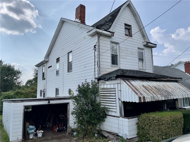 Property Photo: 537 McCully St PA 15131