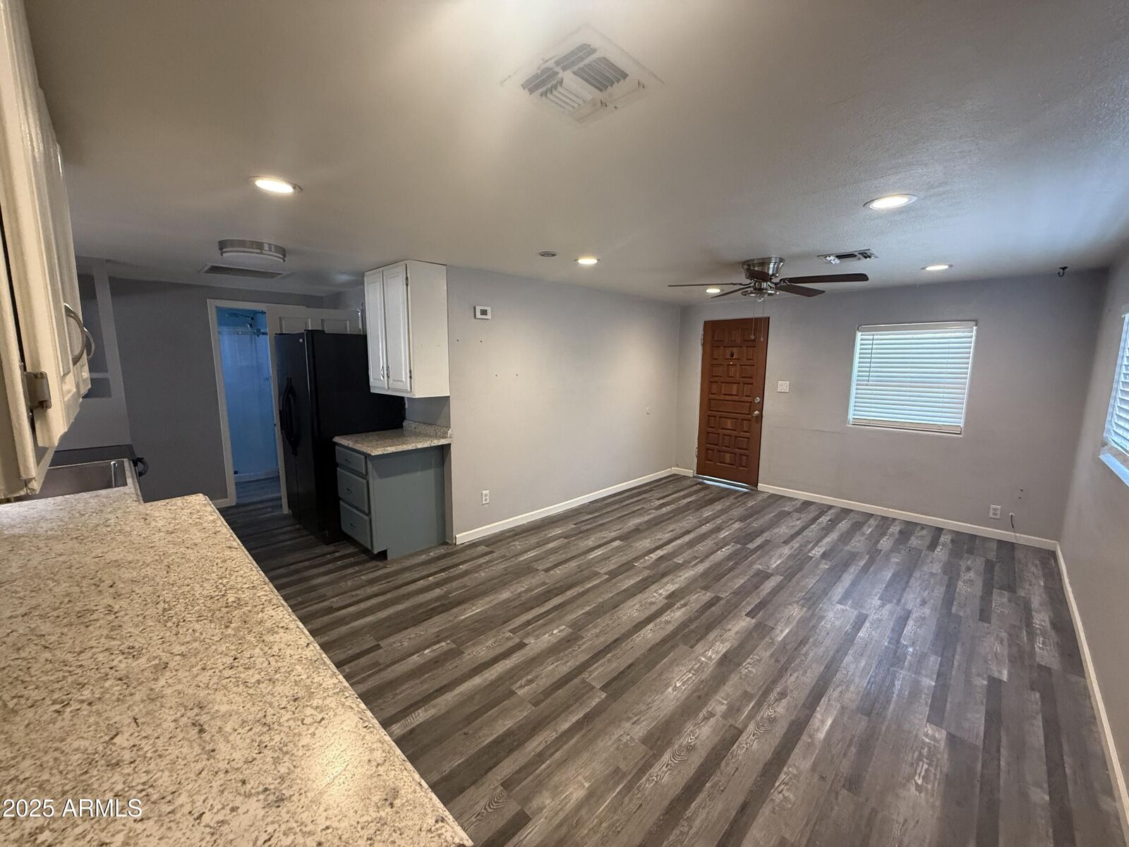 Property Photo: 125 S 83rd Place AZ 85208