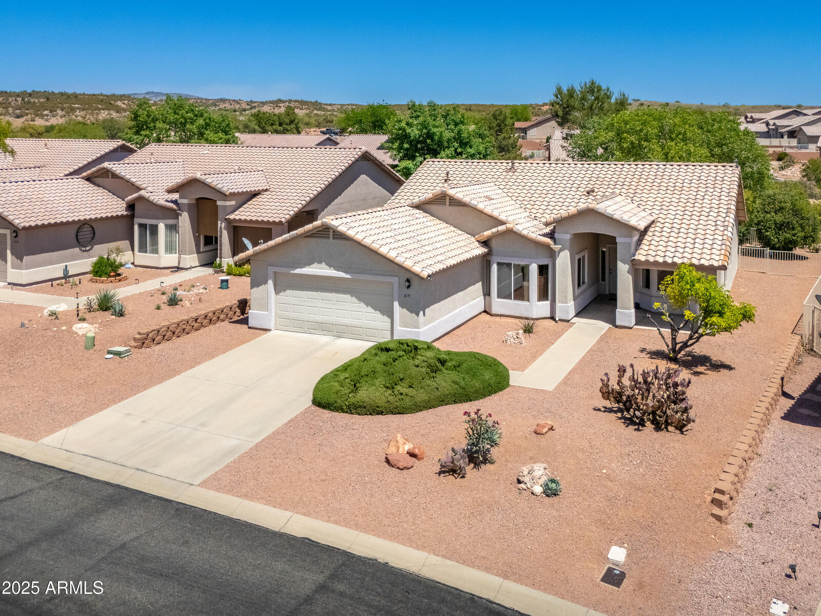 Property Photo:  815 S Rising View Court  AZ 86325 