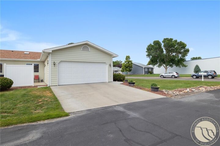 Property Photo: 1548 Golden Boulevard MT 59102