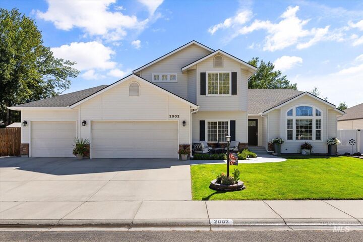 2002 S Sportsman Way  Meridian ID 83642 photo