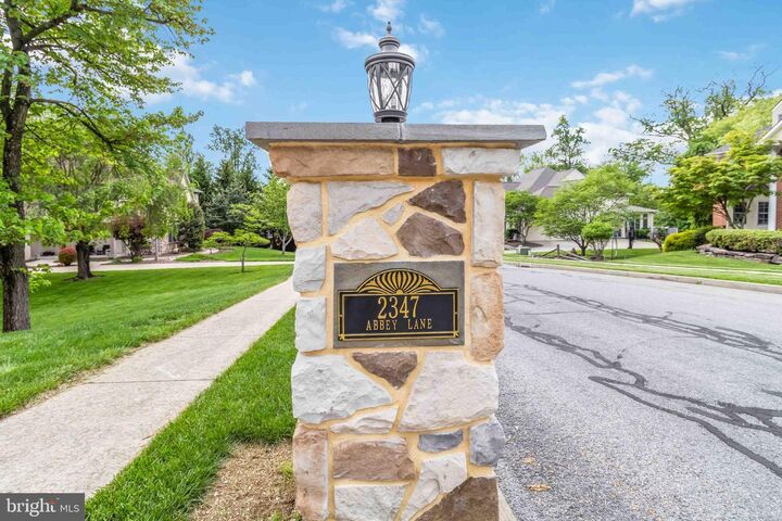 Property Photo: 2347 Abbey Lane PA 17112