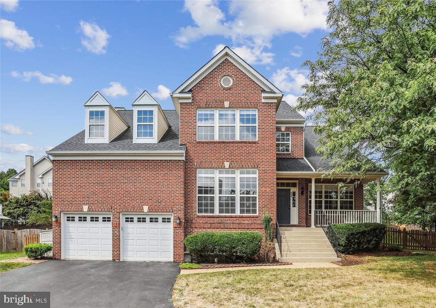 Property Photo:  809 Macalister Drive SE  VA 20175 