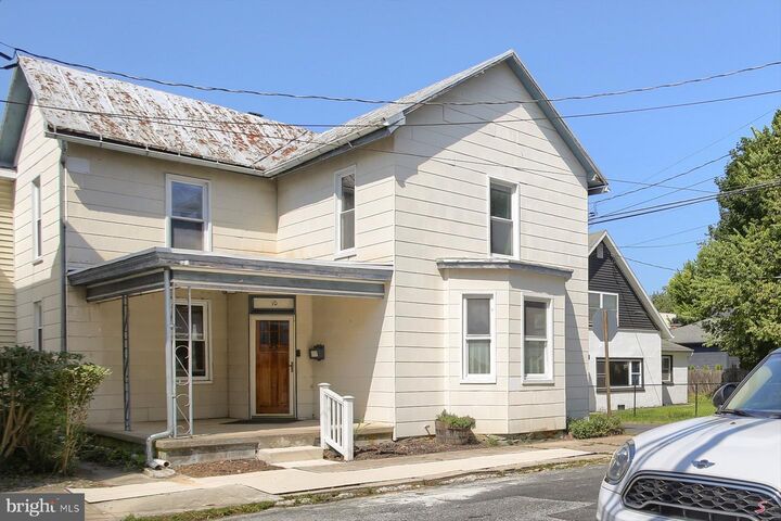 Property Photo:  10 S Washington Street  PA 17055 