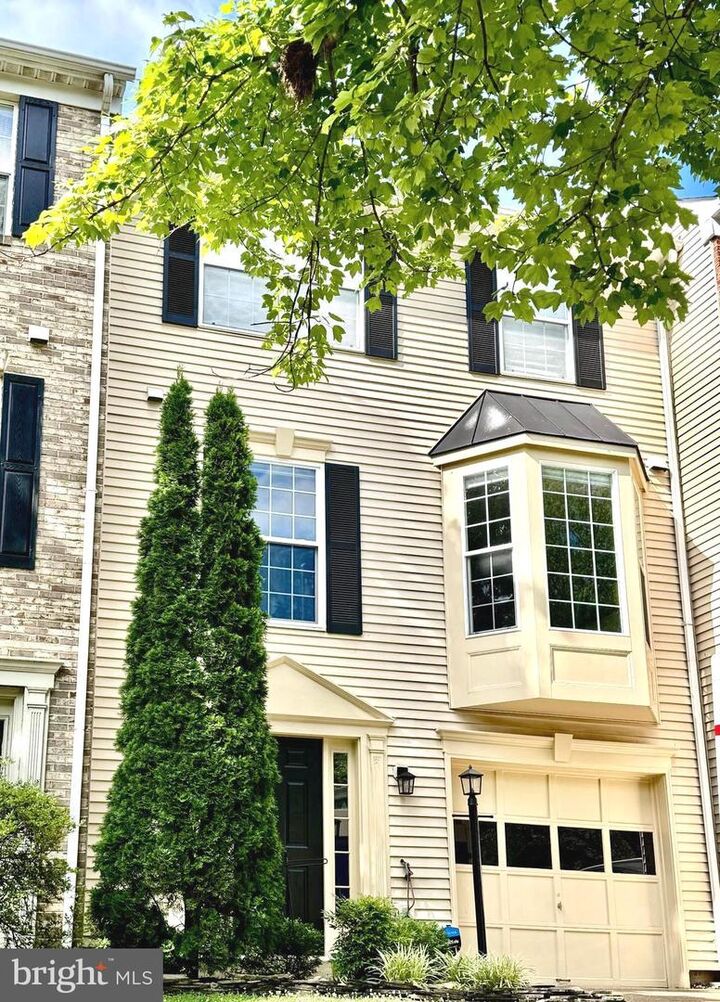 6653 Kelsey Point Circle  Alexandria VA 22315 photo