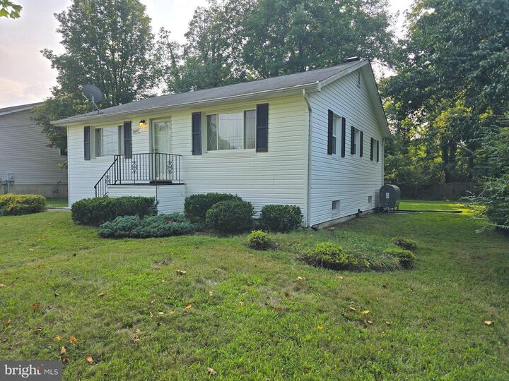 Property Photo:  12217 Old Fort Road  MD 20744 