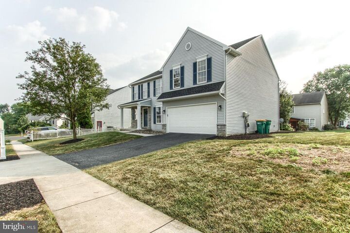 Property Photo:  3 Memory Lane  PA 17025 