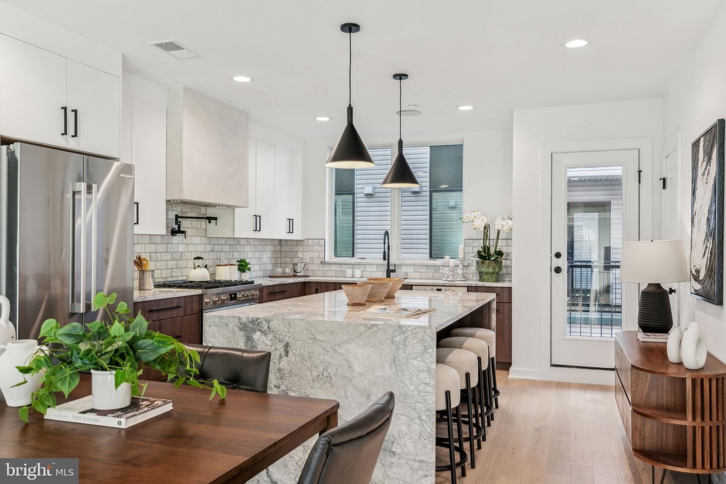Property Photo: 950 N 6th Street PA 19123
