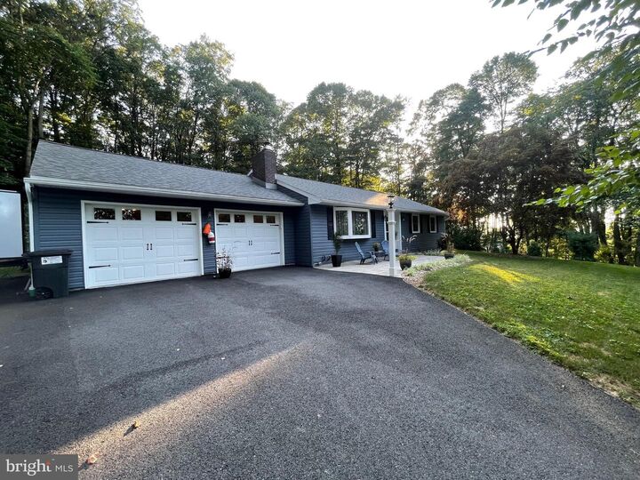 5018 Mifflin Drive  Mohnton PA 19540 photo