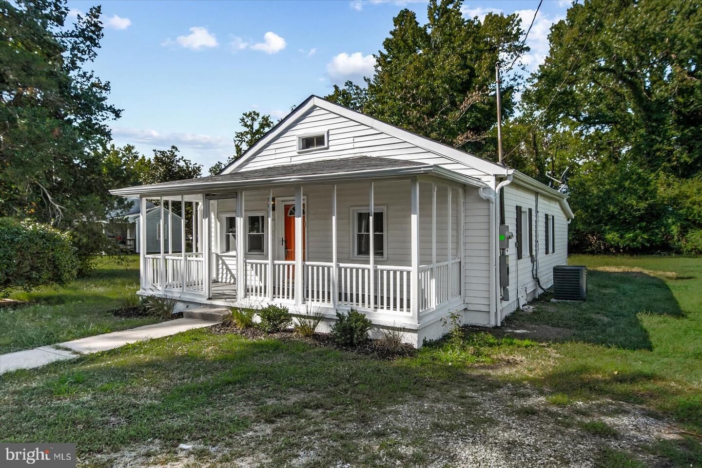 Property Photo: 608 Kintz Street VA 22443